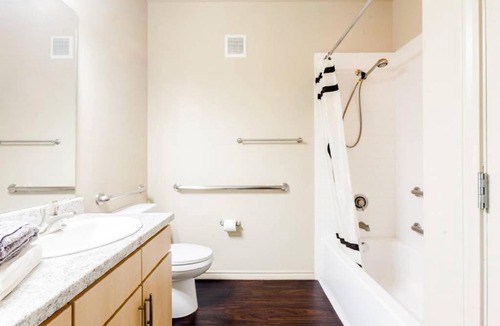 Dawson Apartment | Ultra-Modern SoCo Townhome