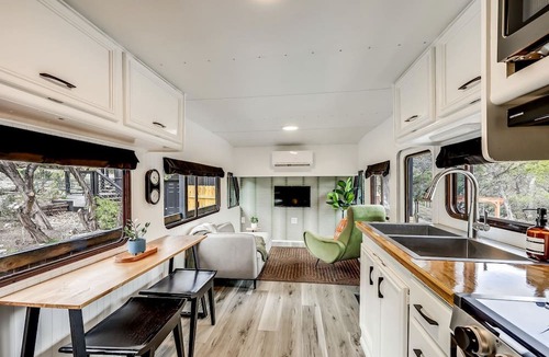 Leander House | Unique Tiny House with Hot-tub, Fire Pit and Hiking Trail in Leander, Texas