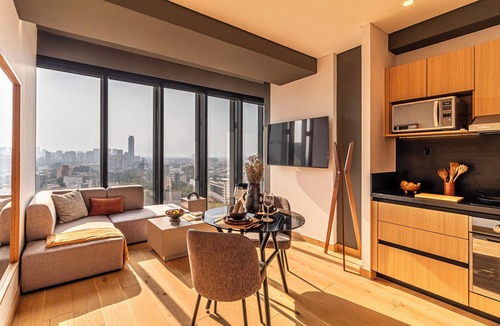 Reforma Hotel | University Tower Kukun Apartments