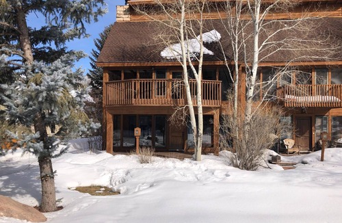 Eagle-Vail House | Updated Eagle-Vail 4 bedroom Duplex with Private Hot Tub and Sauna. Sleeps 10.