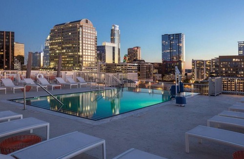 Civic District House | Upscale Austin Escape Near Dining & Music 2BR Presidential Retreat