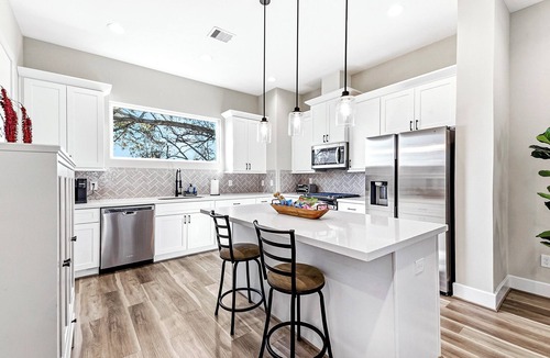 Spring Branch West House | Upscale Gated 3BR wGarage Near CityCentre & Memorial