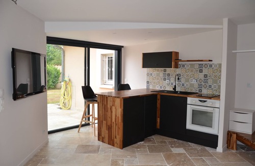 Heyrieux Apartment | Upscale, quiet, secure, gym, boules, bikes, pool, SPA SAUNA