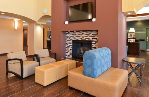 Westside Hotel | Vacation At its Finest! 4 Relaxing Units, Indoor Pool, Pets Are Welcome!