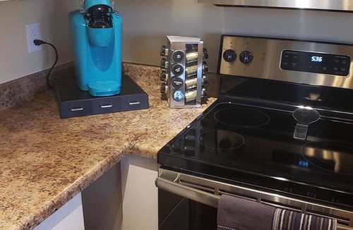 Keeling Apartment | 💖Value, Clean&Comfy Stay|AC|<2 mi UofA| Pets Ok💖