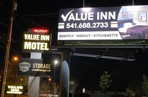 Bethel-Danebo Hotel | ValueInn Eugene - Airport