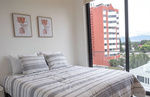 Zona 13 Apartment | Vatter 6003 -Elemento. A digital nomad's paradise, 5 min away from the airport.