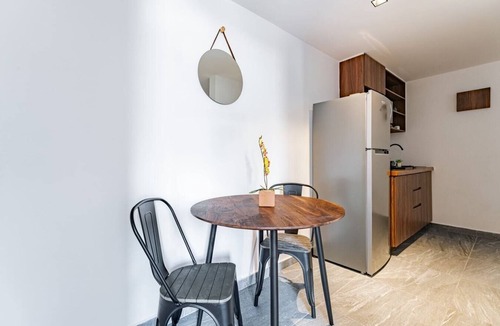 Santa Maria la Ribera Apartment | VH | Sta Ma la Ribera Apt | Sofá cama + gym | 340