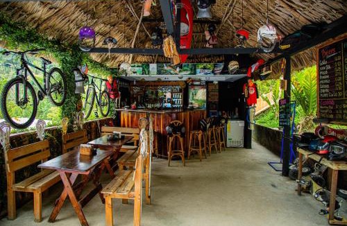 San Agustin Lanquin Hostel | Viñas Hotel