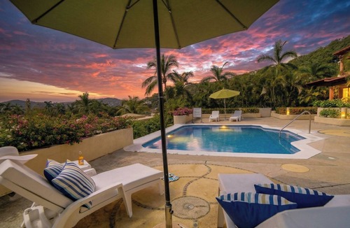 Zihuatanejo House | Villa Bougainvillea at Villas del Sol