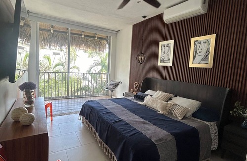 Playa Diamante Villa | Villa Cinco Acapulco Diamante a few steps away from the sea to see the best sunset in the world