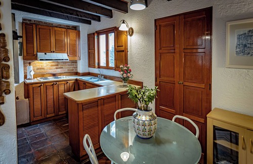 Antigua Guatemala Apartment | Villa Cleotilde, El Solar Apartments, excellent location in Antigua