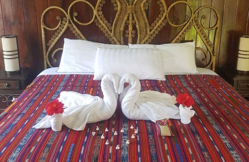 Amatitlan Hotel | Villa el Rosario