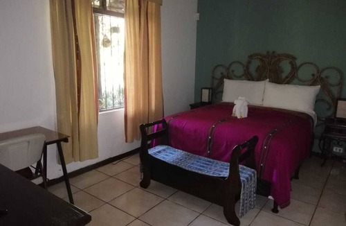 Amatitlan Hotel | Villa el Rosario