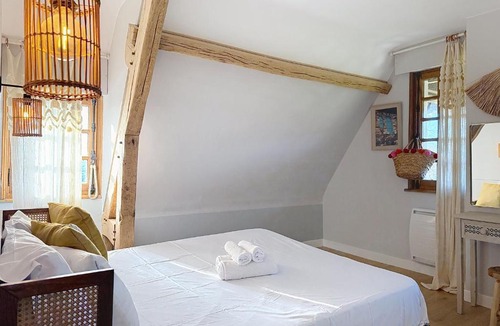 Touques Villa | Villa Elysia YourHostHelper