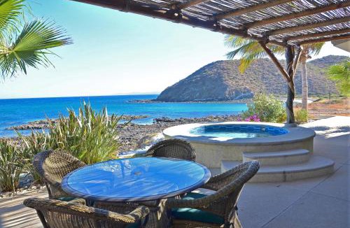 Ensenada Los Muertos Villa | Villa Langosta by Cabo Villas