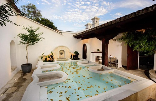 Antigua Guatemala Hotel | Villa Las Mil Flores