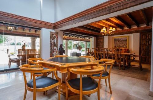 Santo Domingo Villa | Villa magica tepoztlan con alberca jacuzzi y padel