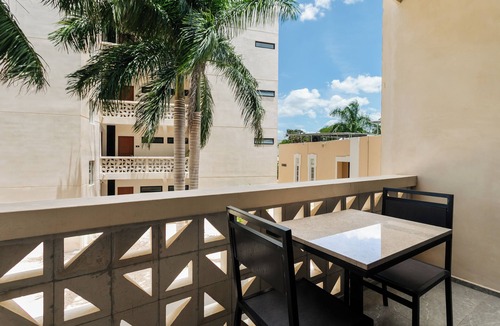 Centro Villa | Villa Maria Teresa By Homirent