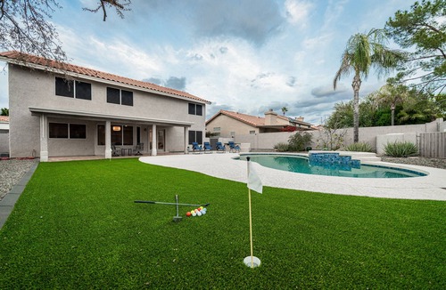 Tatum Manor House | Villa Maria - With Heated Pool and Spa
