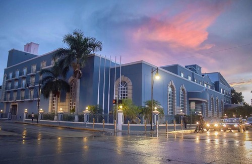 Centro Hotel | Villa Mercedes Curio Collection By Hilton