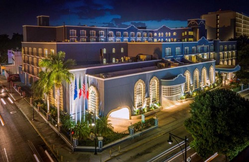 Centro Hotel | Villa Mercedes Curio Collection By Hilton