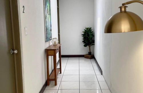 Zona 13 Hotel | Villa Nola