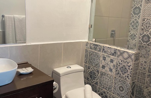 Zona 13 Hotel | Villa Nola