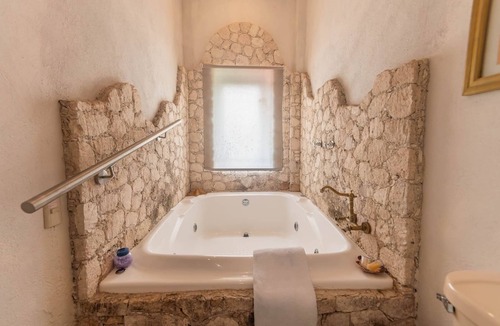 Bernal Hotel | Villa Peñasco