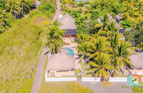 Monterrico Ski Chalet | Villa Tintarella 2, House on the beach shore