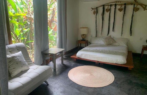 Flor de Abril Sector 3 Apartment | Villas Boutique Antheia