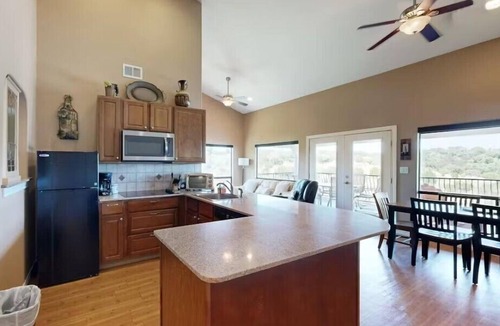 Lago Vista House | Vineyard Haus W/boat Dock on Lake Travis