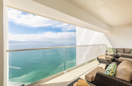 Las Glorias Apartment | Wake Up to Paradise – Stunning 2BR Condo Right on the Beach