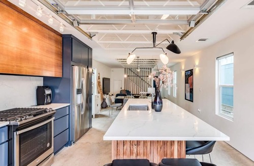 East Cesar Chavez House | Walk Downtown & Live in Modern Luxury