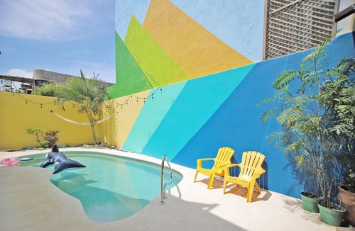 Rinconada Apartment | Walkable Rinconada Studio King Bed, Pool, Fast WiFi