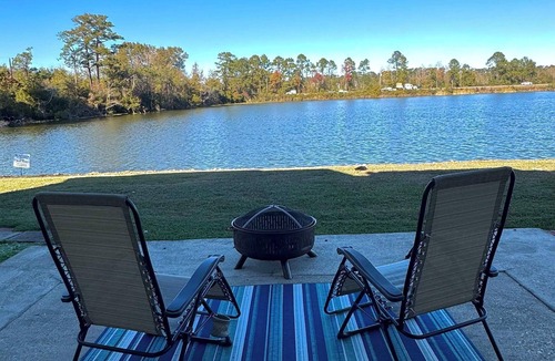 Hammond Condo | Waterfront 2BR Condo w/Balcony Gated Fast Wi-Fi Near Downtown