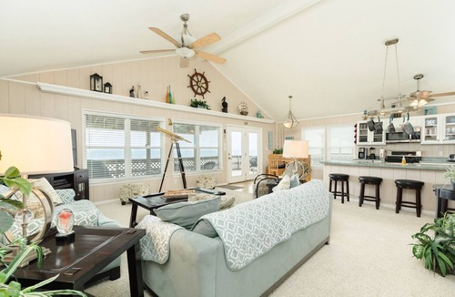 San Luis House | Waterfront.Breathtaking View.Great Fishing.Beautiful Home!