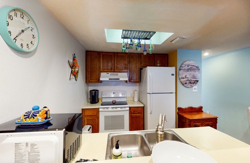 South Padre Island Condo | Waterfront condo near the beach with pool, hot tub & fireplace - dog-friendly