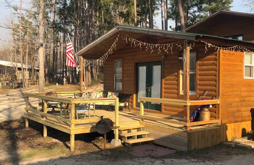 Onalaska Cabin | WATERFRONT CABIN #3 Lake Livingston, Onalaska, Texas