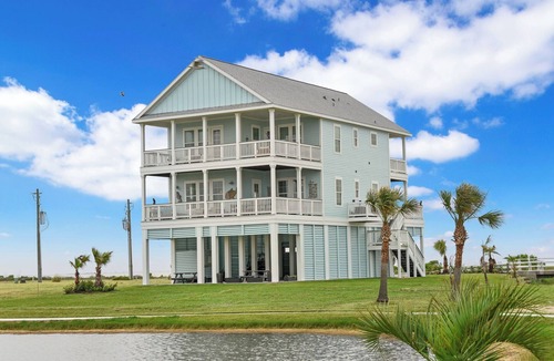 Galveston House | Waterfront, Family Bay and Beach House, Four Balconies with spectacular views.