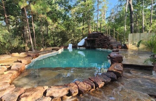Waller House | Waterfront Lonestar Cabin in a Magical Forest!
