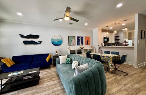 Seven Coves House | Waterfront Unit in Lake Conroe
