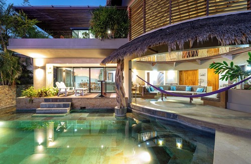 Crucecita Villa | Waterfront Villa | Marina Chahue View + Pool