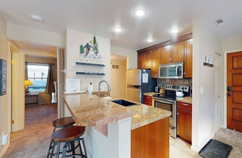 Avon Condo | Waterview Mountain Condo | Patio, Fireplace & Views - Near Skiing/Eagle River