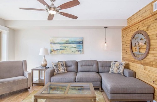 Dripping Springs House | Wedding Venue Accommodations/Hill Country Getaway