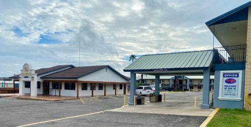 Eagle Pass Hotel | Welcome Inn