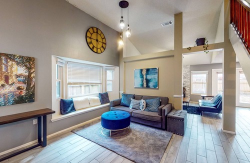 Cibolo House | Welcoming Home with Big Fenced Yard & Alfresco Dining - Updated Kitchen, WiFi