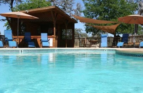 Bandera House | West 1077 Guest Ranch - Hackberry Room 7