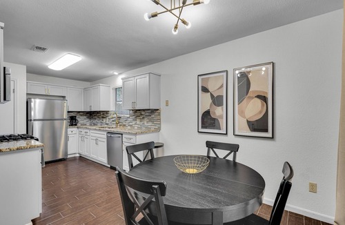 Austin House | West Austin Extended Stay #1 by AustinGetaways