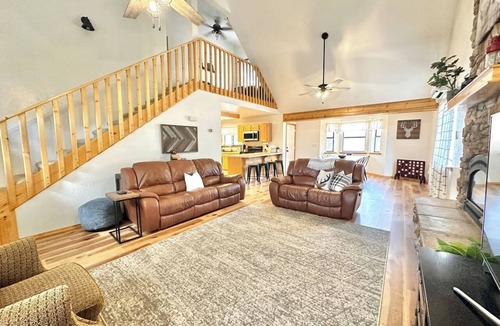 Heber Cabin | Wild Aspen Ridge | Space to Gather, Room to Unwind